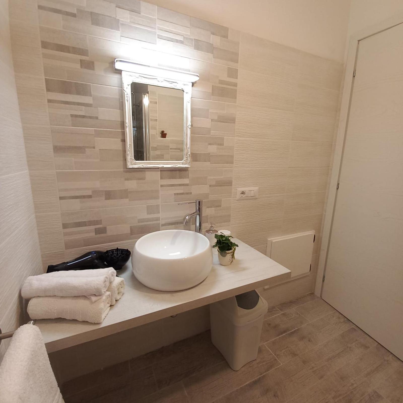Windwow - Your Flat In เบาเนย์ ภายนอก รูปภาพ